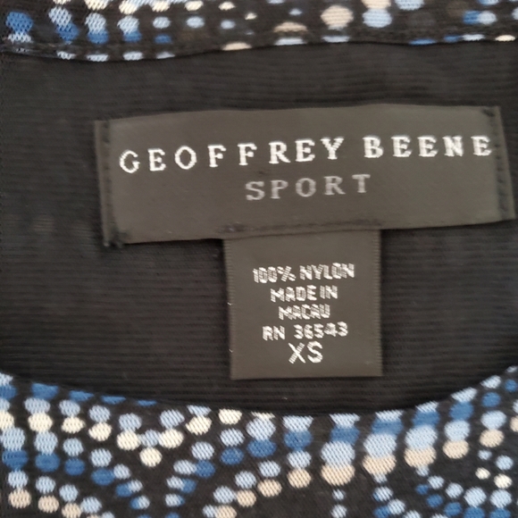 😃3 for 20😃 Body Fitting Top (sold) - Picture 2 of 2